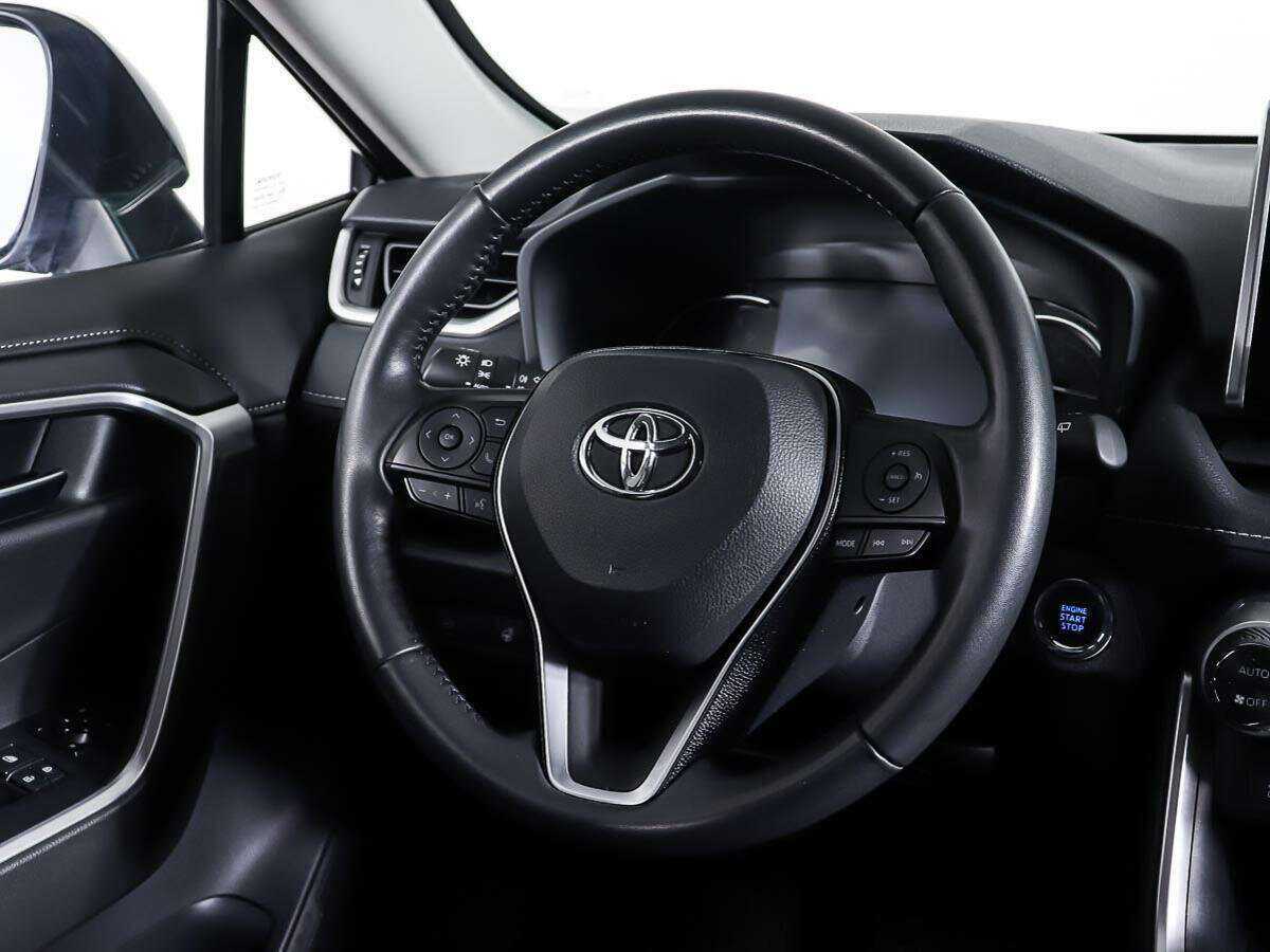 Toyota RAV4 2021 года с пробегом. Фото: #13