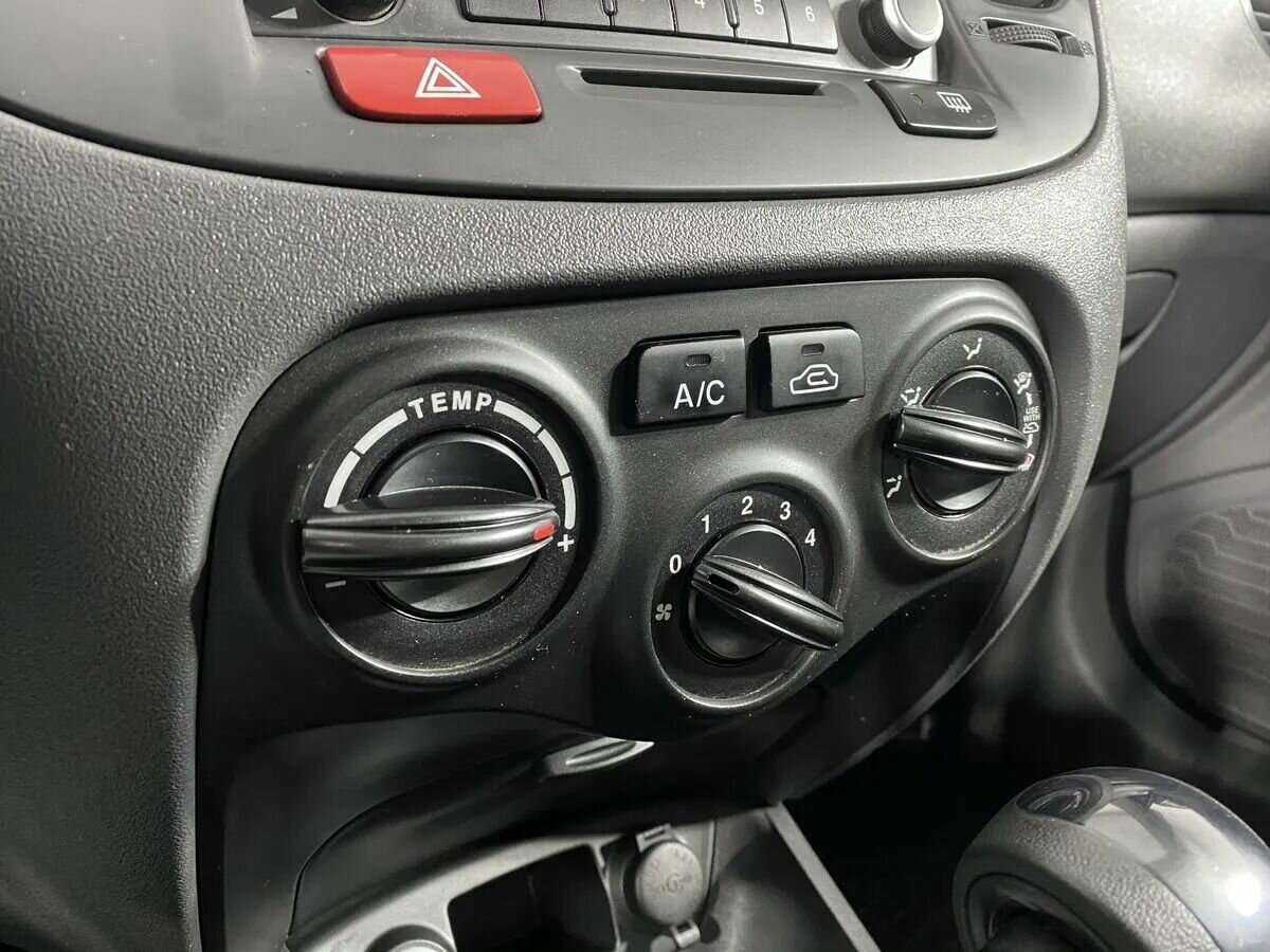 Kia Rio 2010 года с пробегом. Фото: #11