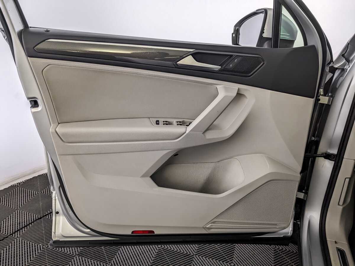 Volkswagen Tiguan 2017 года с пробегом. Фото: #18