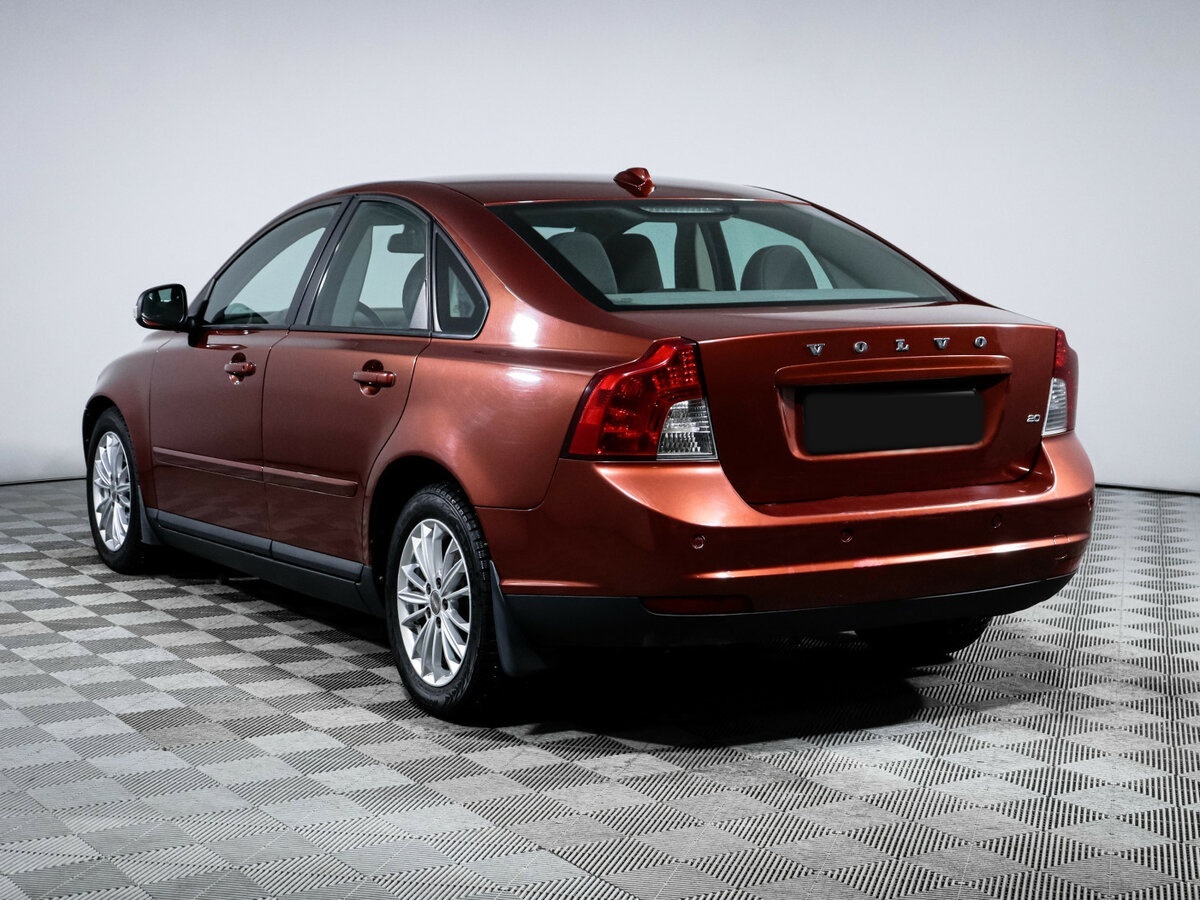 Volvo S40 2010 года с пробегом. Фото: #6