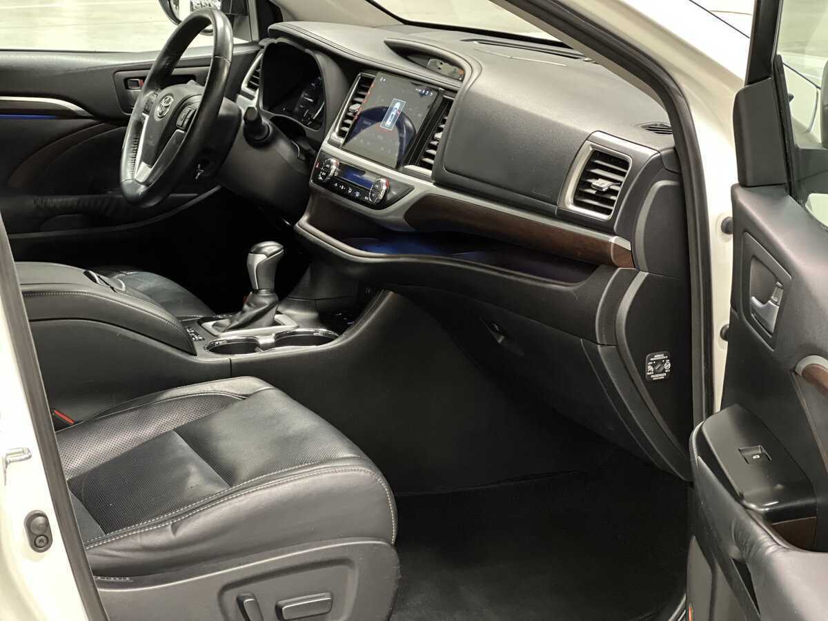 Toyota Highlander 2014 года с пробегом. Фото: #10