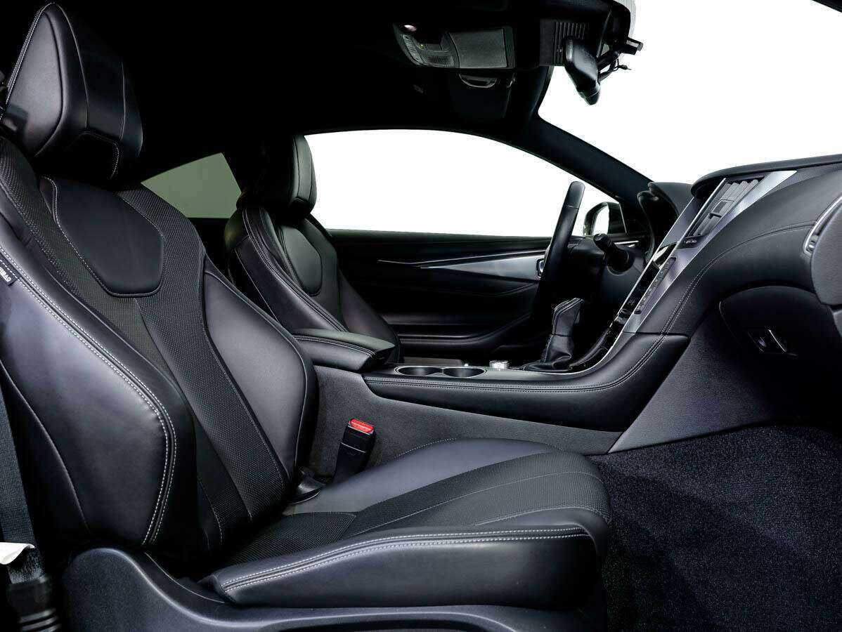 Infiniti Q60 2021 года с пробегом. Фото: #9