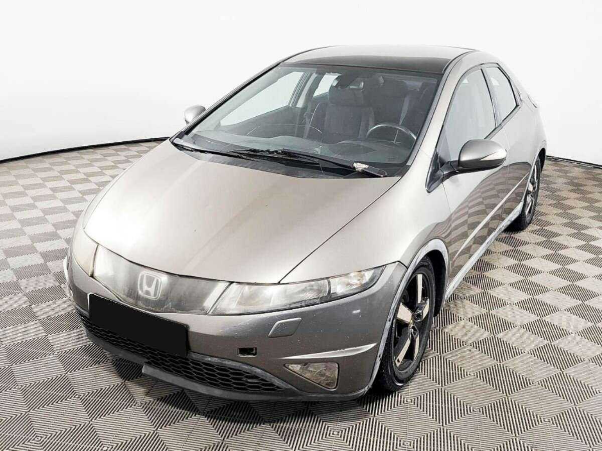 Honda Civic 2007 года с пробегом. Посмотреть фото
