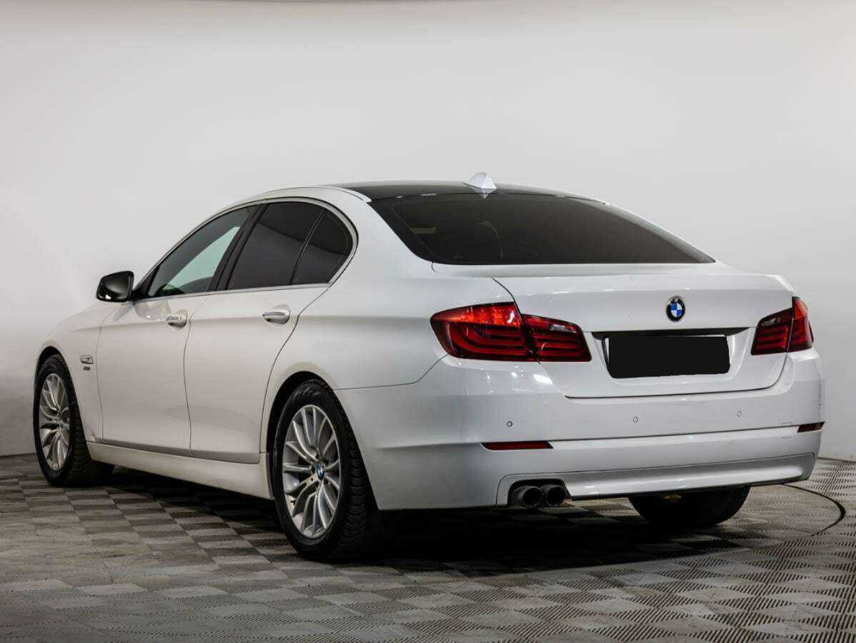 BMW 5 серии 2012 года с пробегом. Фото: #5