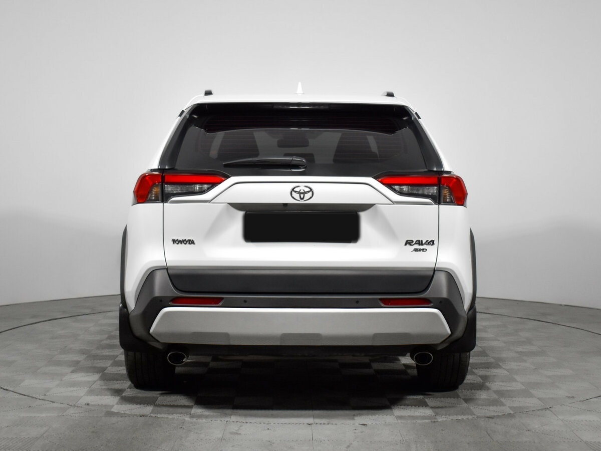 Toyota RAV4 2024 года с пробегом. Фото: #4