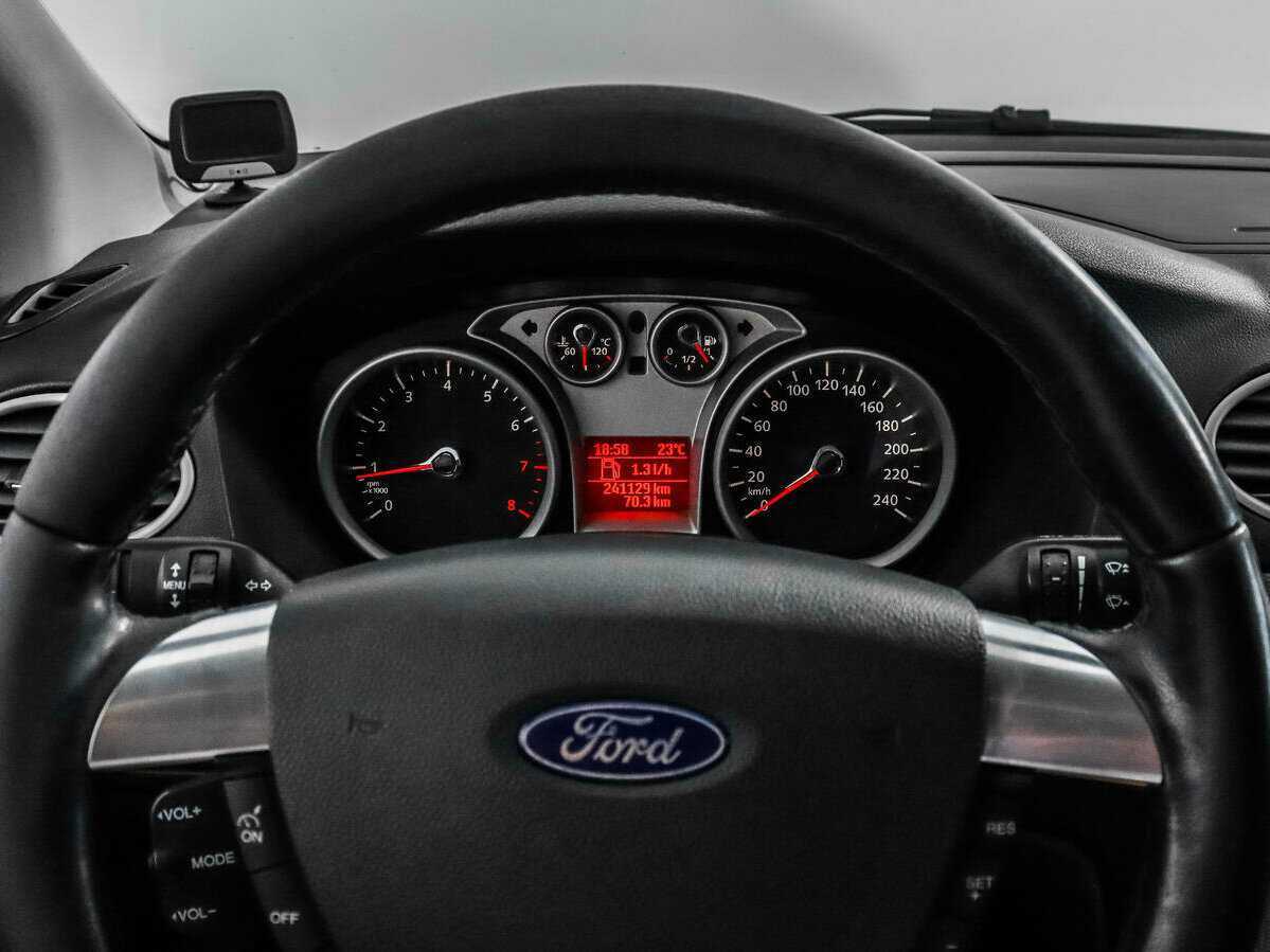 Ford Focus 2011 года с пробегом. Фото: #15
