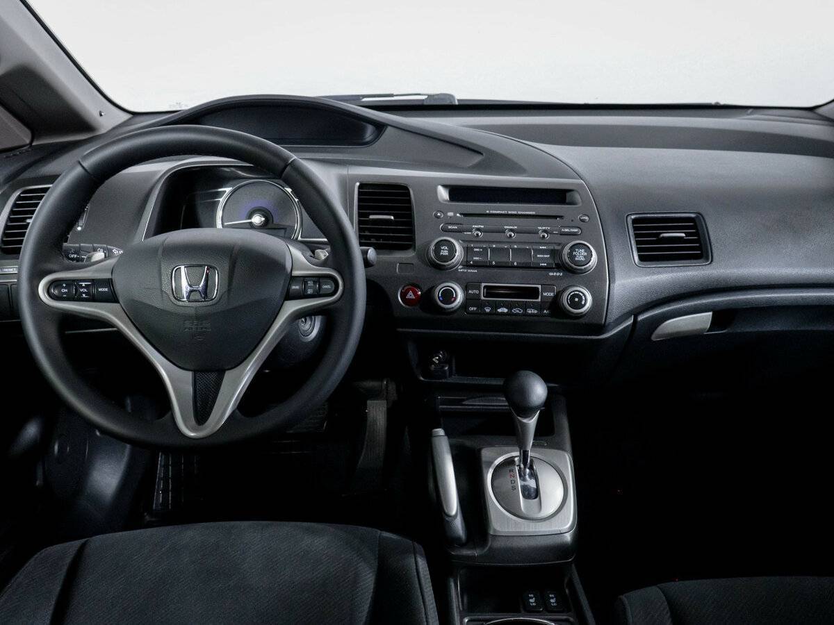 Honda Civic 2009 года с пробегом. Фото: #11
