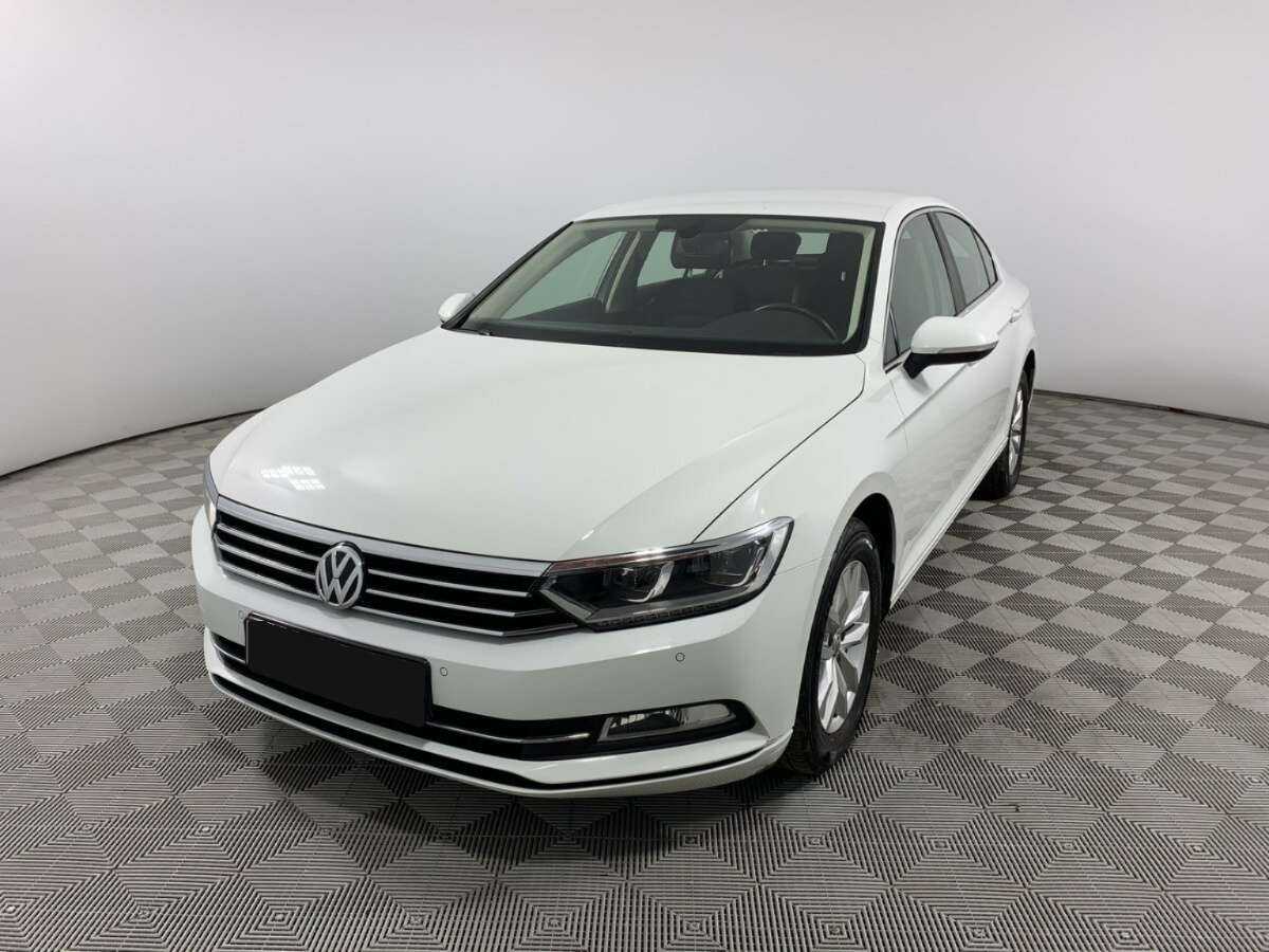 Volkswagen Passat 2019 года с пробегом. Посмотреть фото