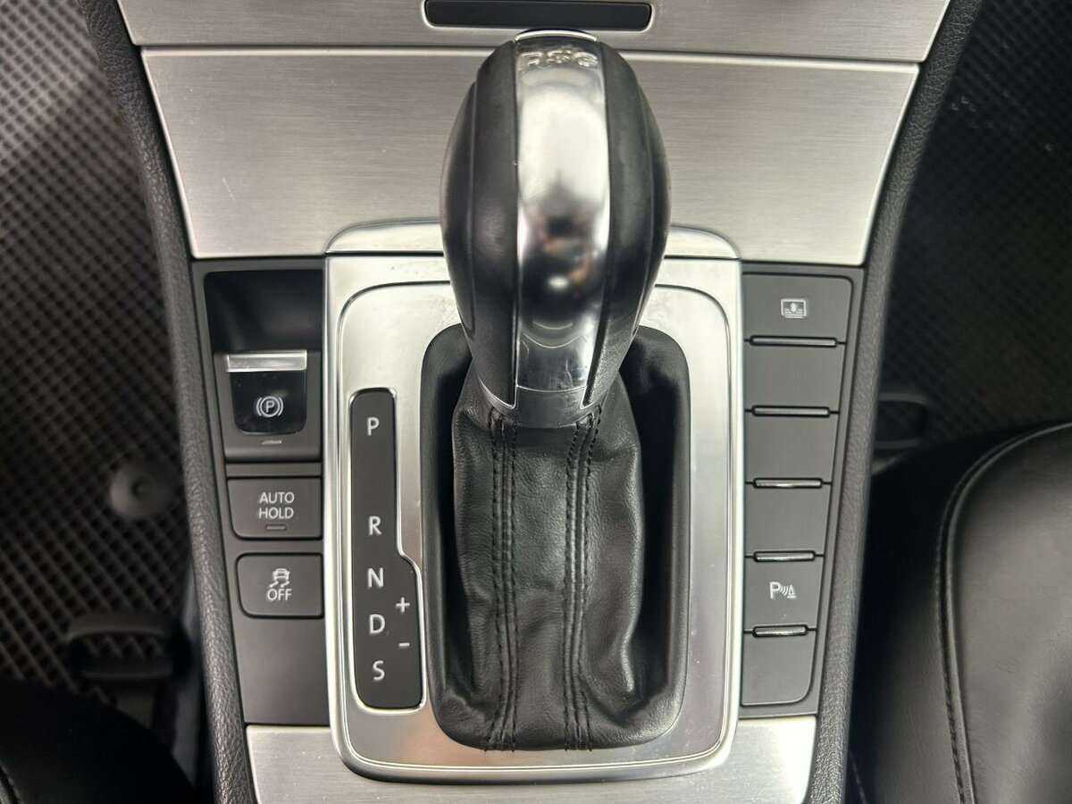 Volkswagen Passat 2011 года с пробегом. Фото: #12