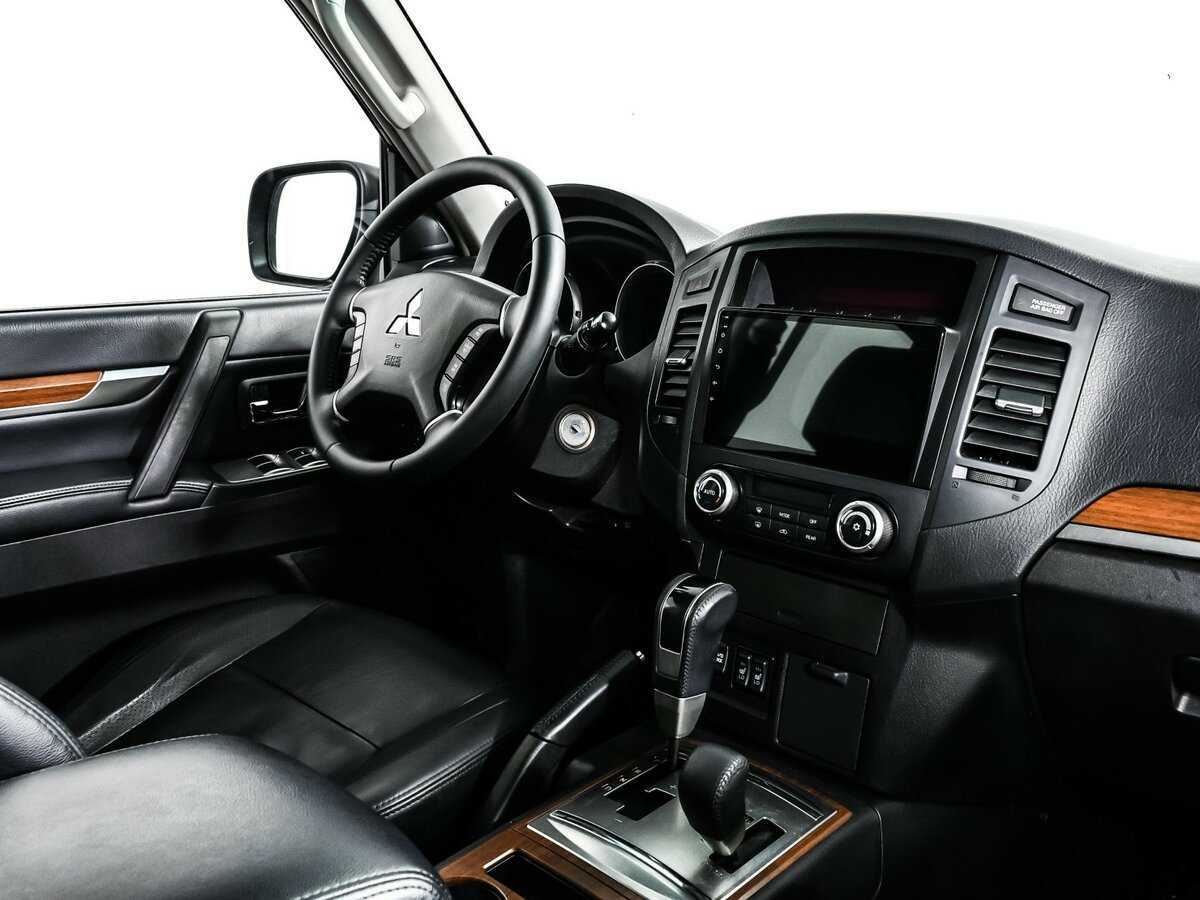 Mitsubishi Pajero 2008 года с пробегом. Фото: #8