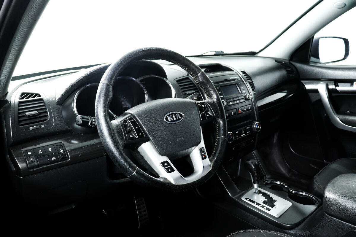 Kia Sorento 2012 года с пробегом. Фото: #12