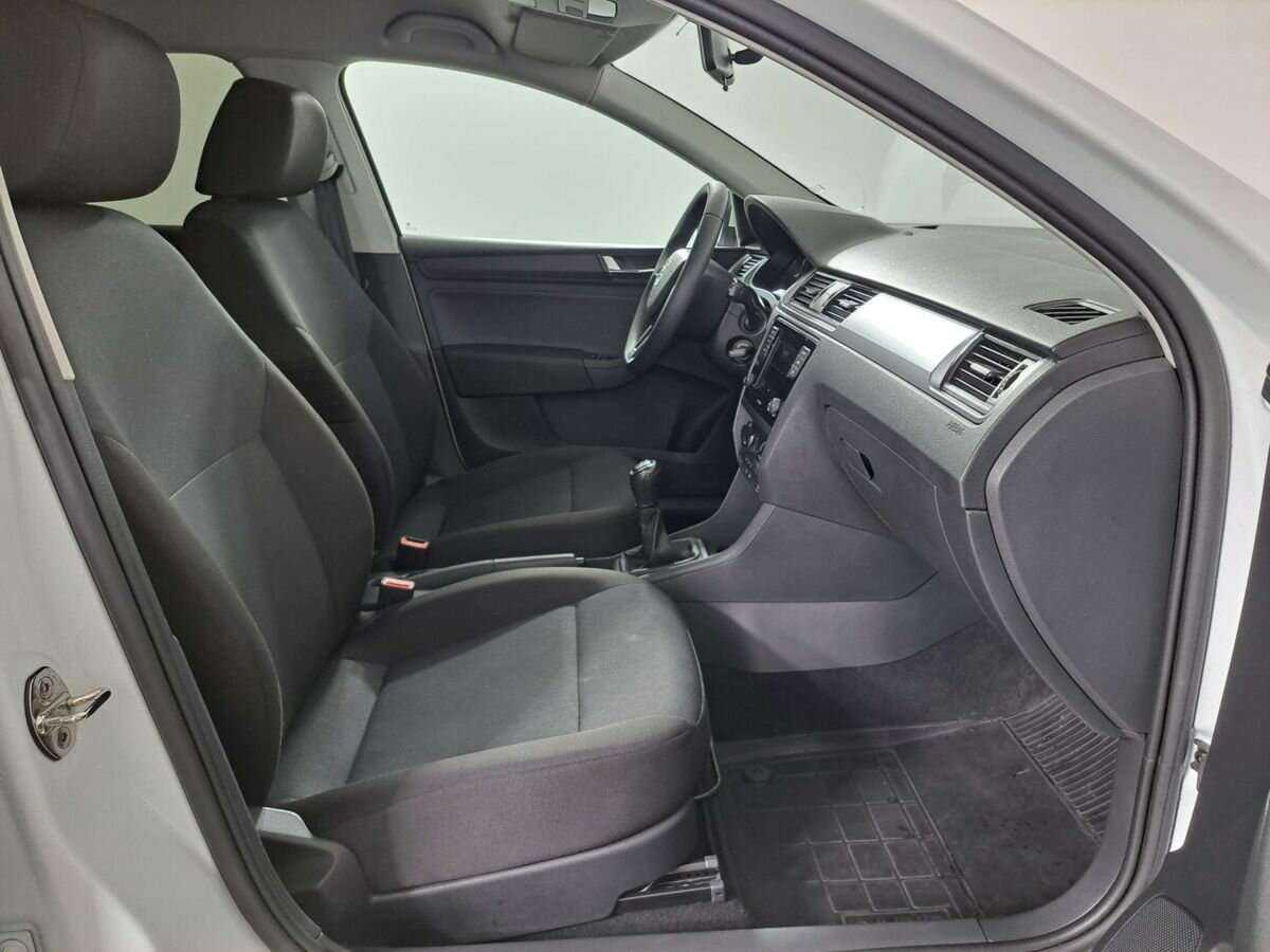 Skoda Rapid 2018 года с пробегом. Фото: #8