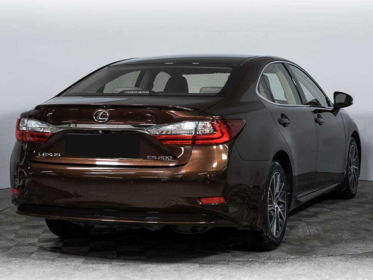 Lexus ES 2015 года с пробегом. Фото: #4