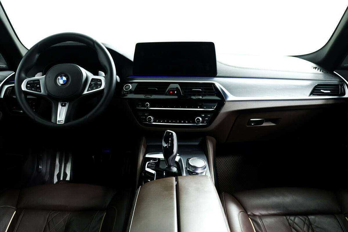 BMW 5 серии 2020 года с пробегом. Фото: #10