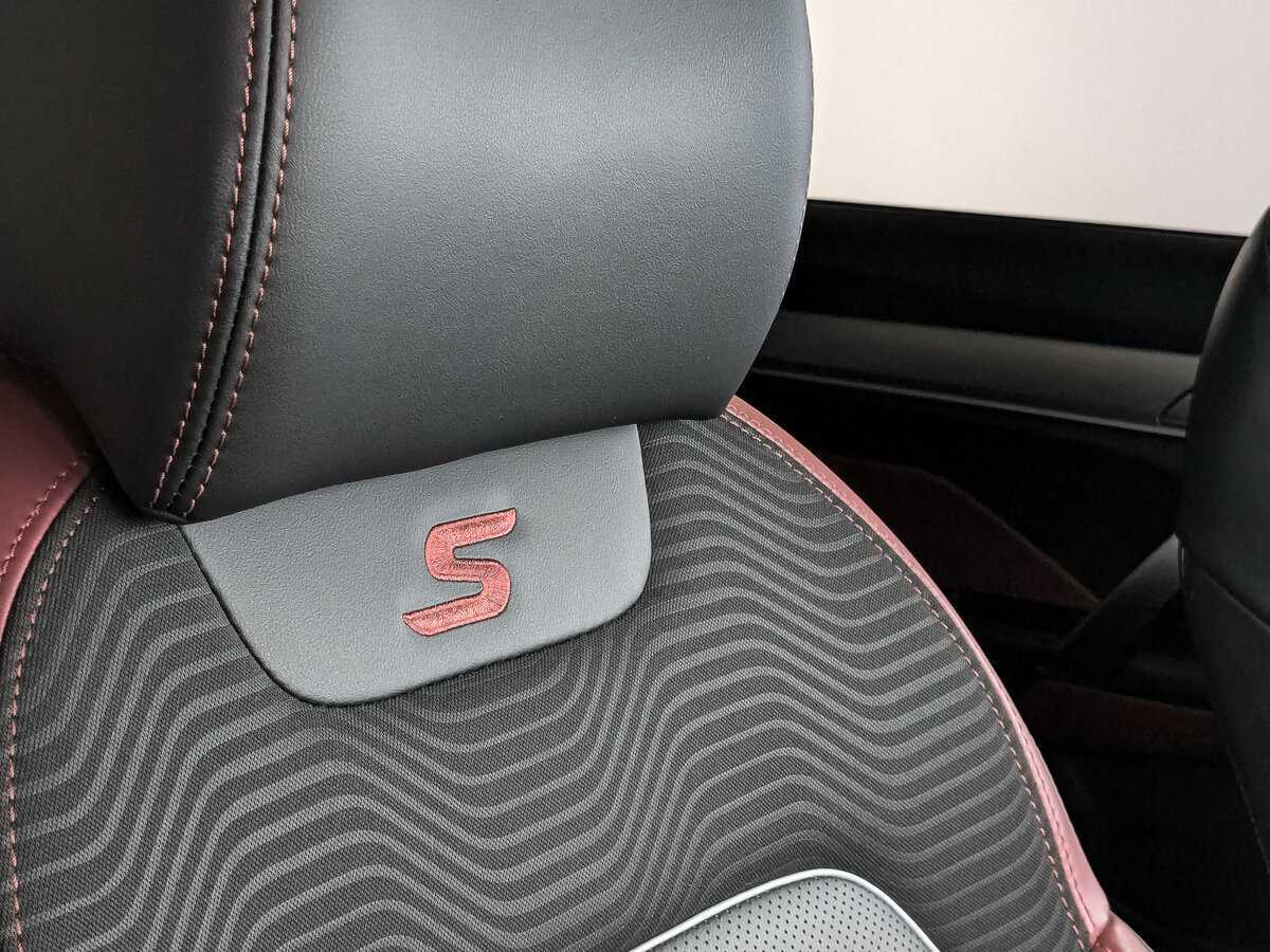 Geely Coolray 2021 года с пробегом. Фото: #21