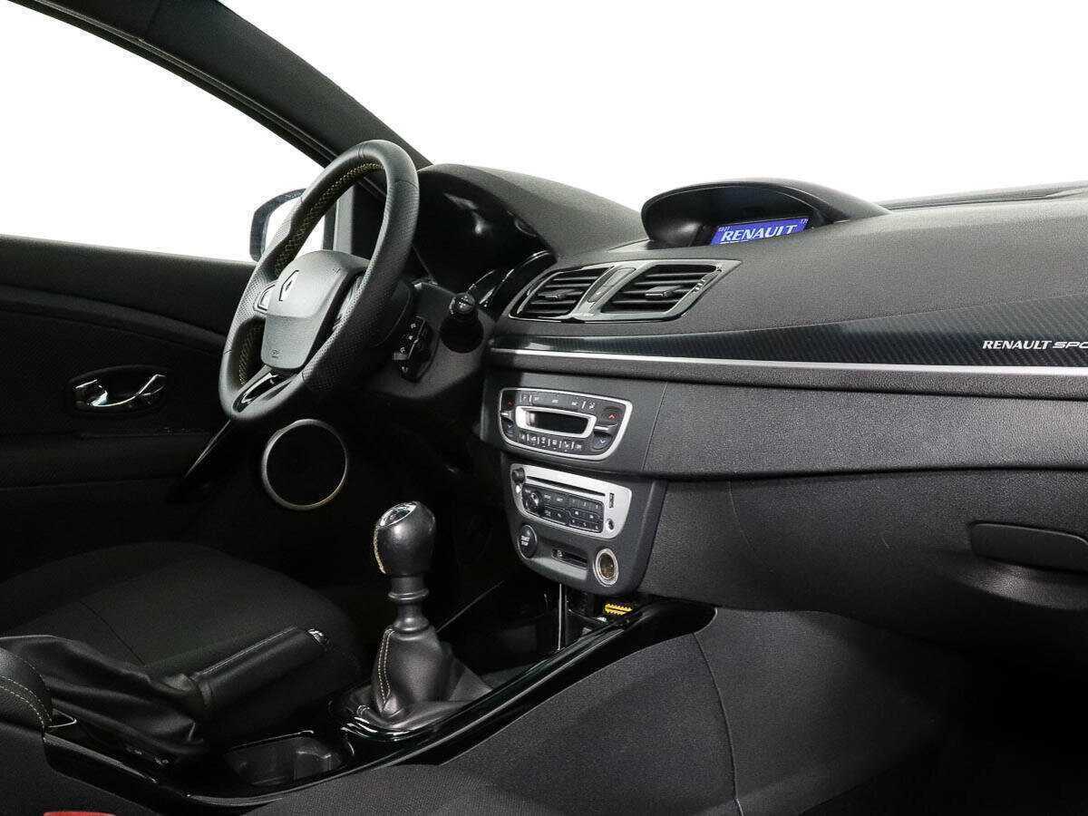 Renault Megane RS 2013 года с пробегом. Фото: #6