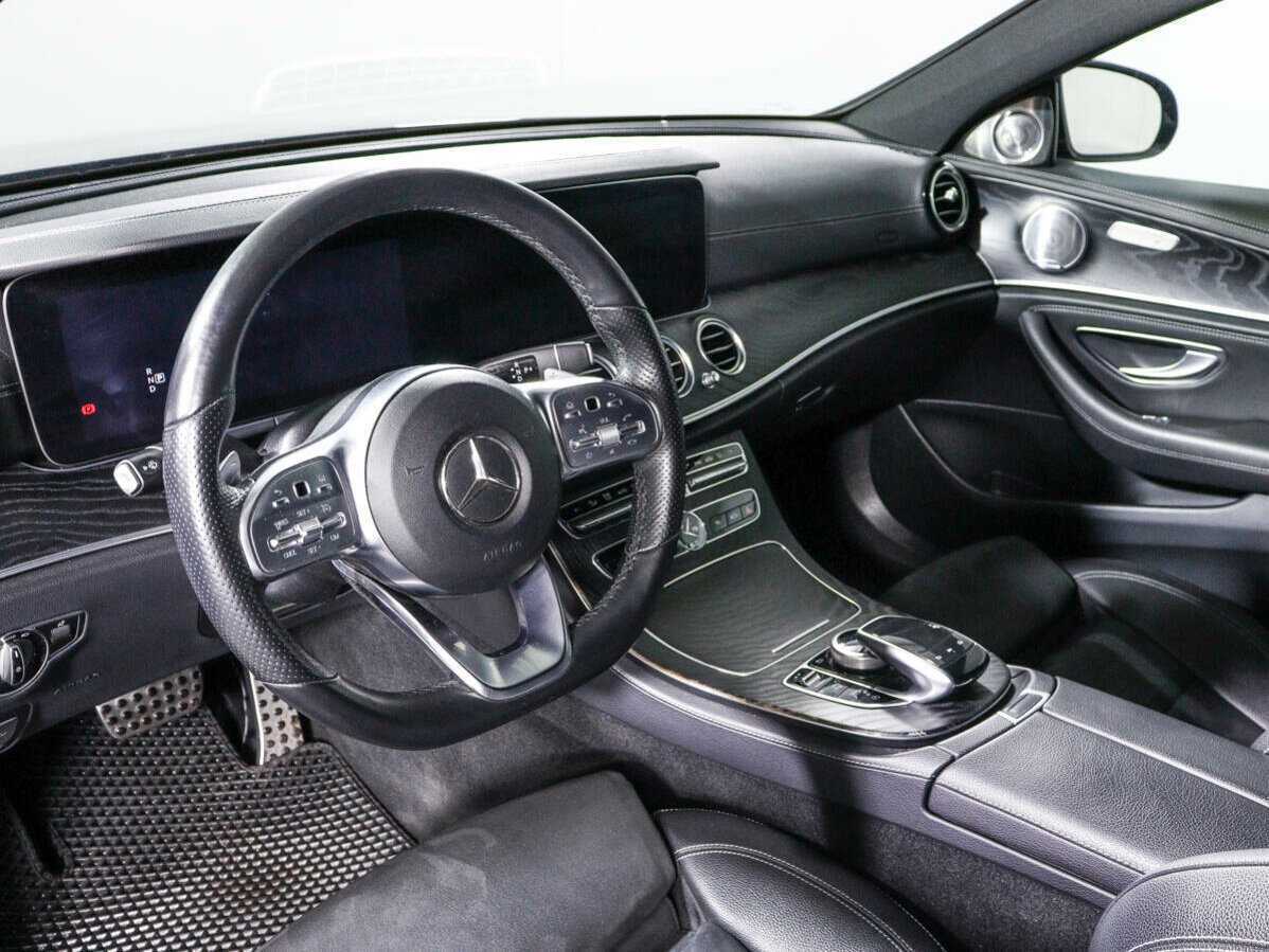 Mercedes-Benz E-Класс 2018 года с пробегом. Фото: #12