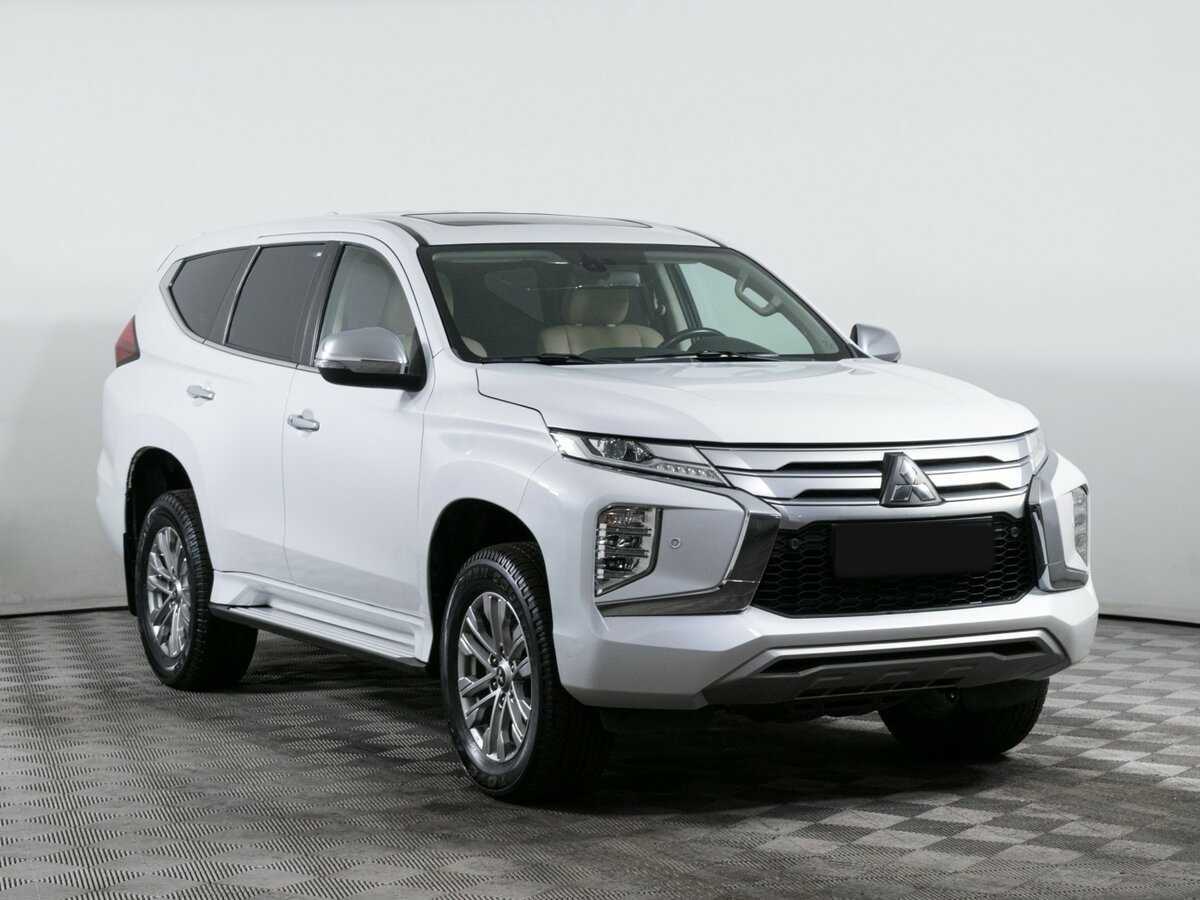 Mitsubishi Pajero Sport 2020 года с пробегом. Фото: #2
