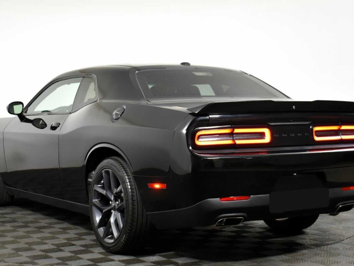 Dodge Challenger 2020 года с пробегом. Фото: #4