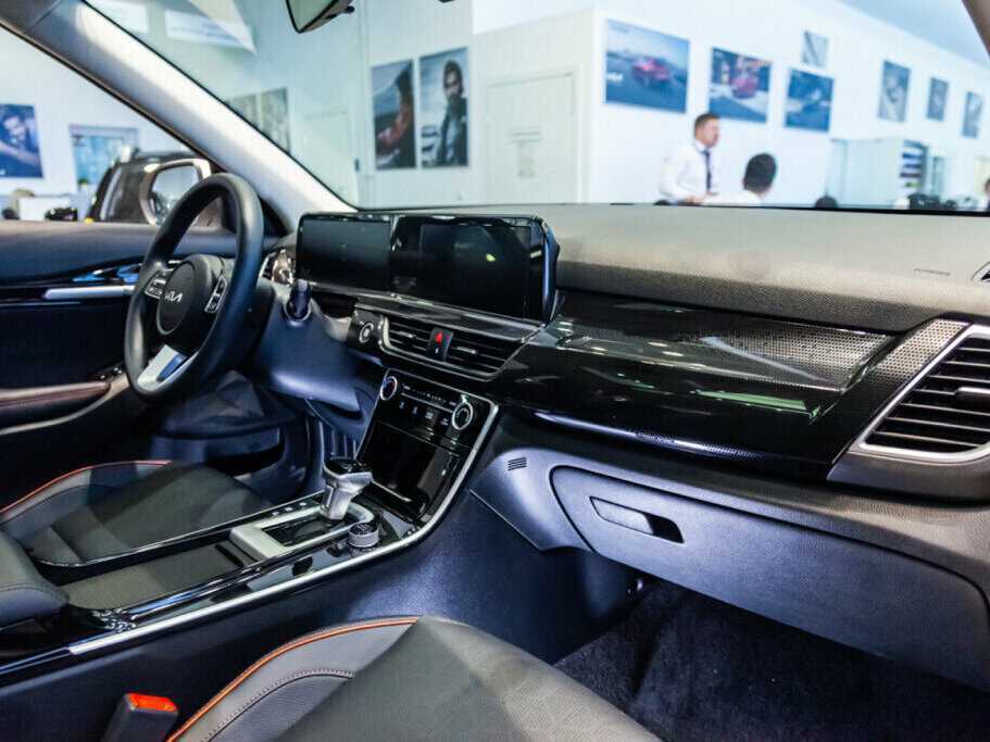 Kia Seltos 2024 года с пробегом. Фото: #6