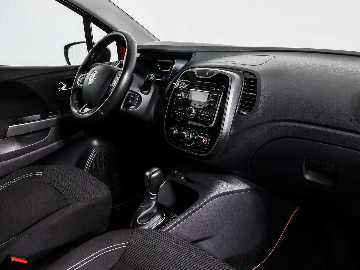 Renault Kaptur 2016 года с пробегом. Фото: #9