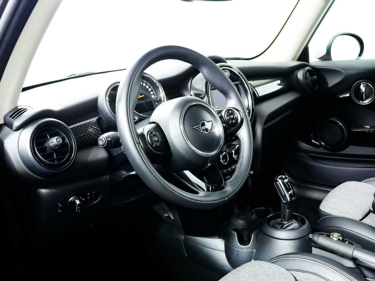 Mini Hatch 2019 года с пробегом. Фото: #12