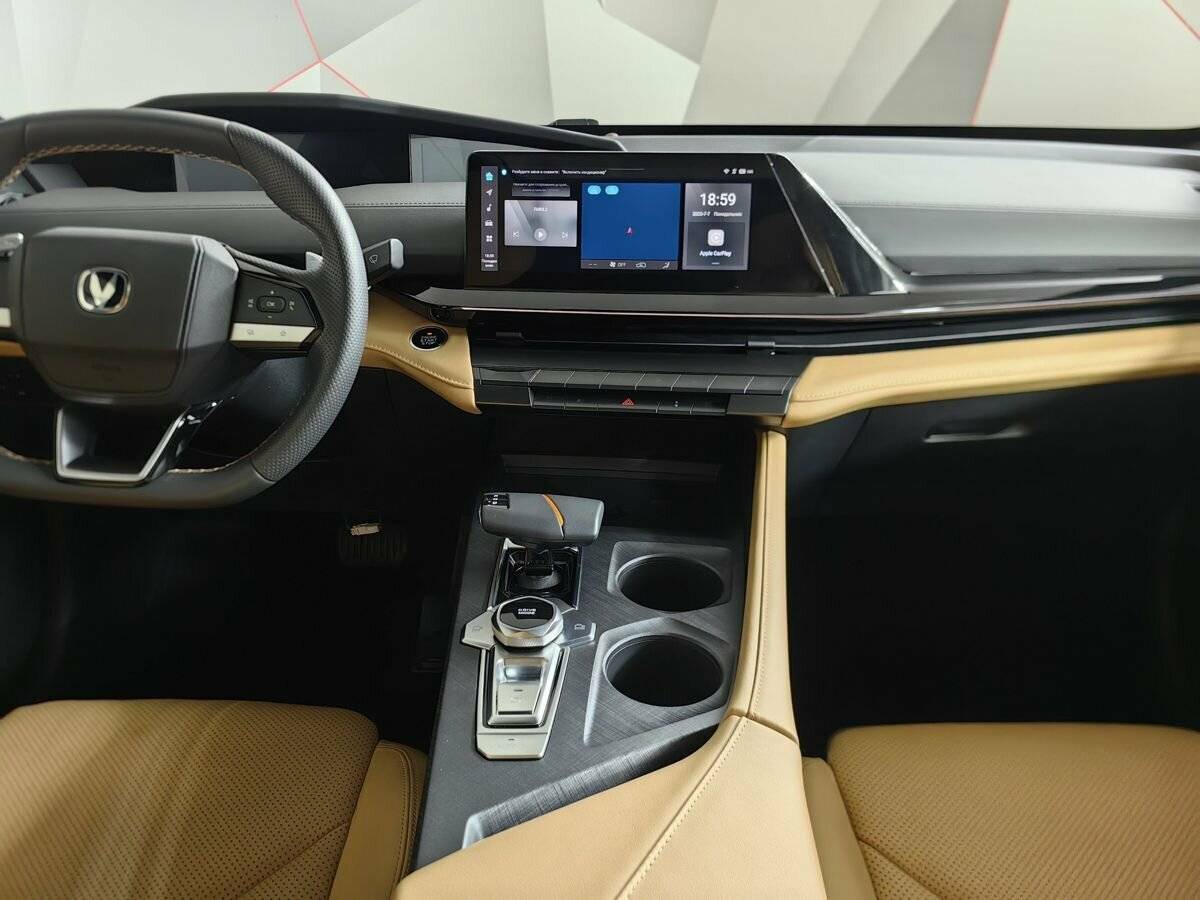 Changan UNI-V 2022 года с пробегом. Фото: #13