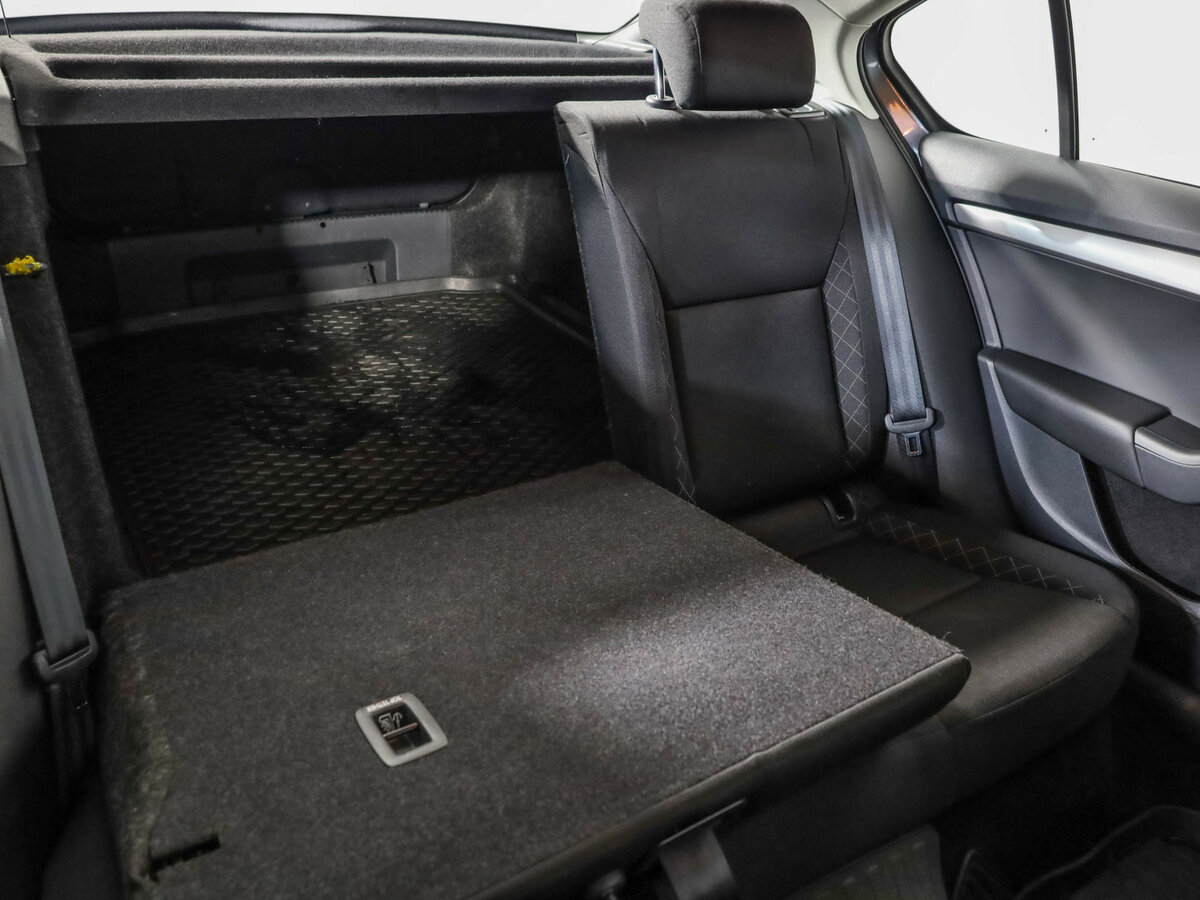 Skoda Octavia 2019 года с пробегом. Фото: #23