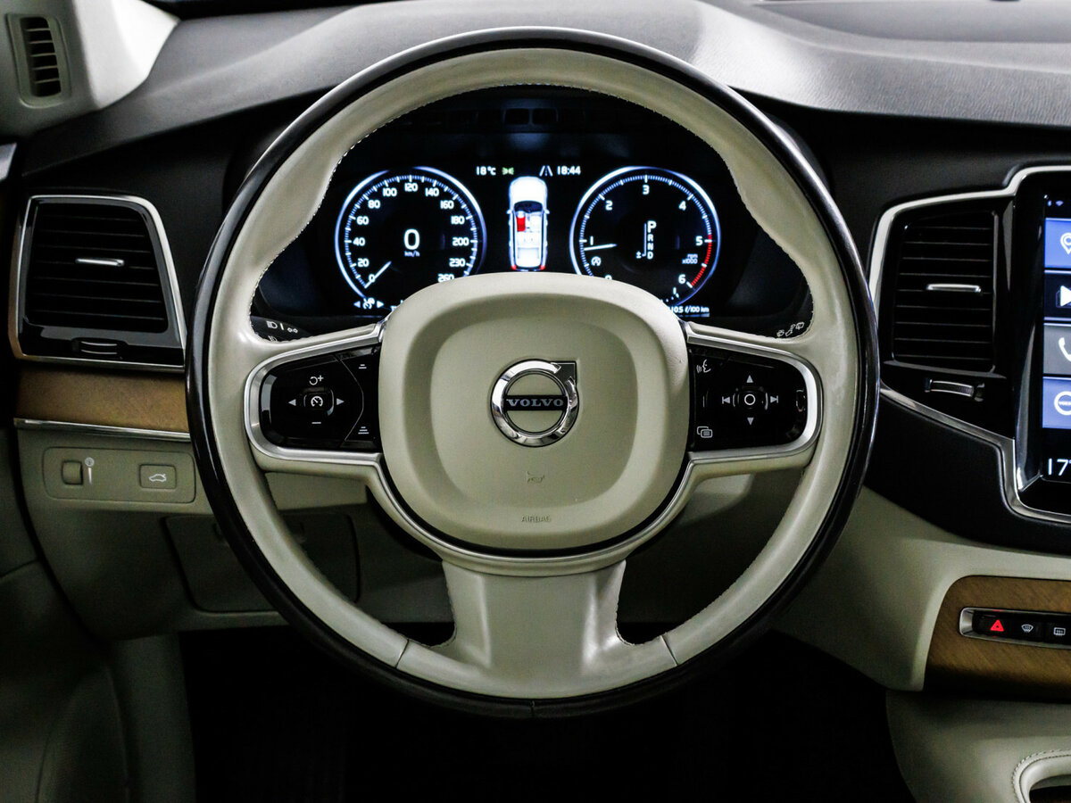 Volvo XC90 2017 года с пробегом. Фото: #26