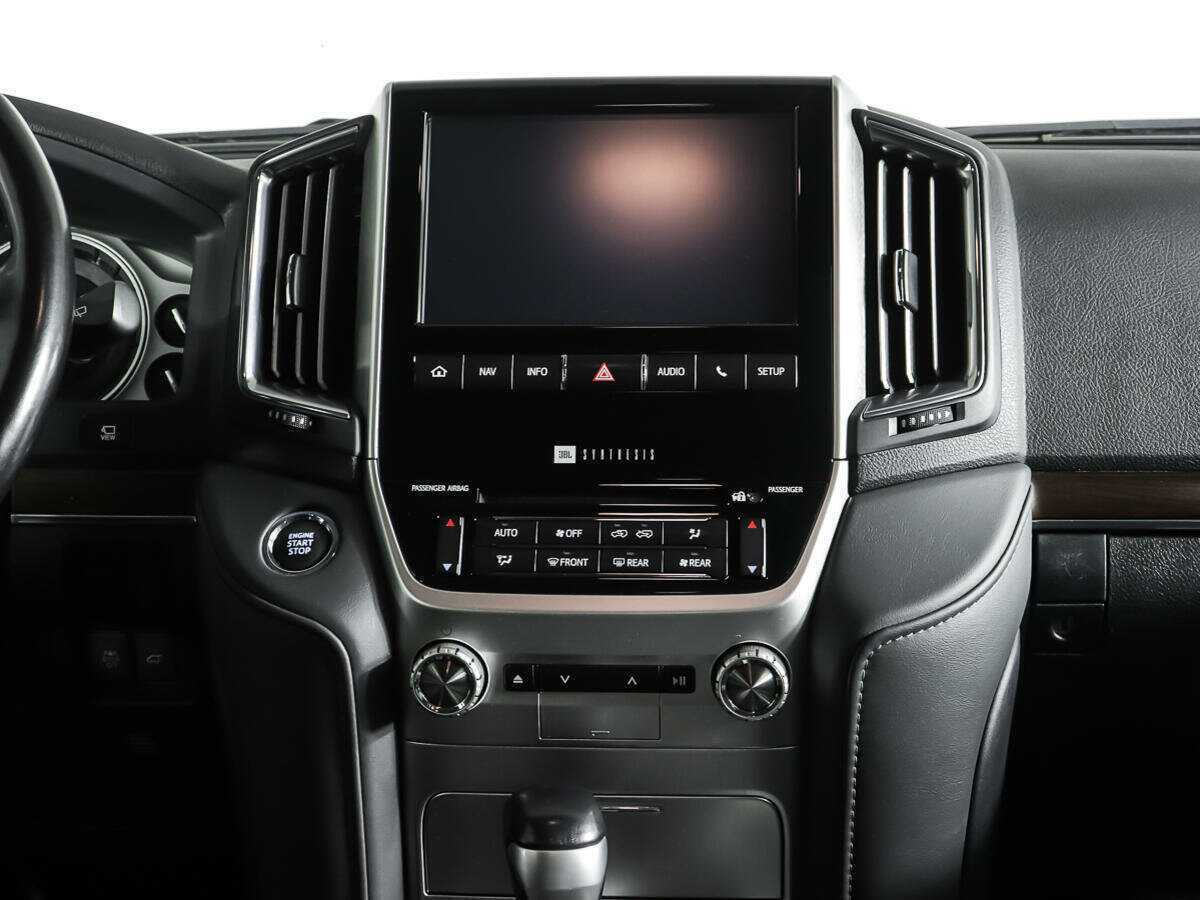 Toyota Land Cruiser 2021 года с пробегом. Фото: #10