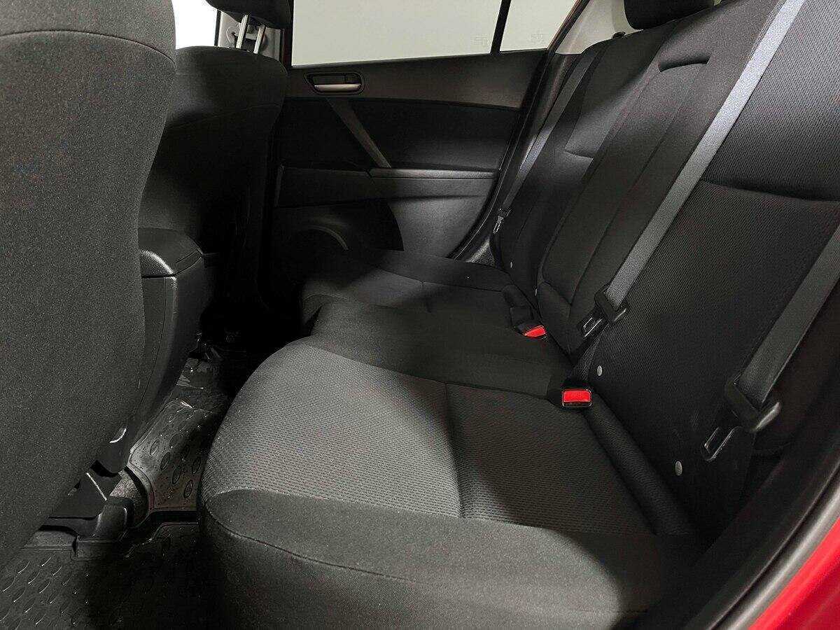 Mazda 3 2010 года с пробегом. Фото: #7