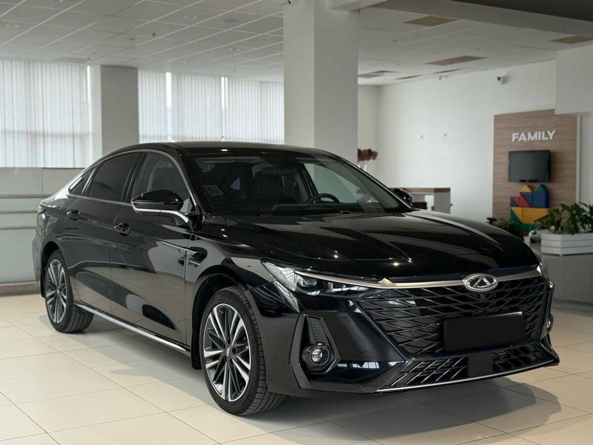 Chery Arrizo 8 2024 года с пробегом. Фото: #2