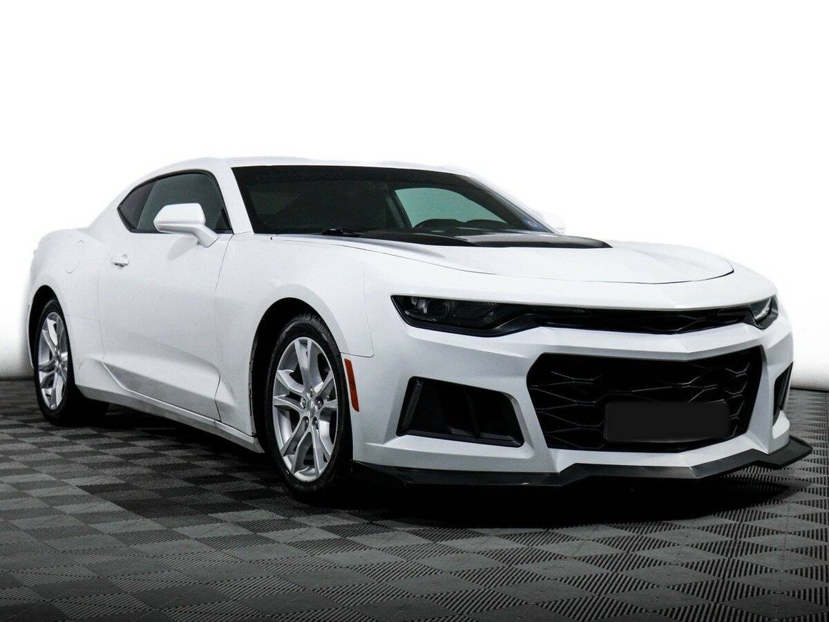 Chevrolet Camaro 2020 года с пробегом. Фото: #2