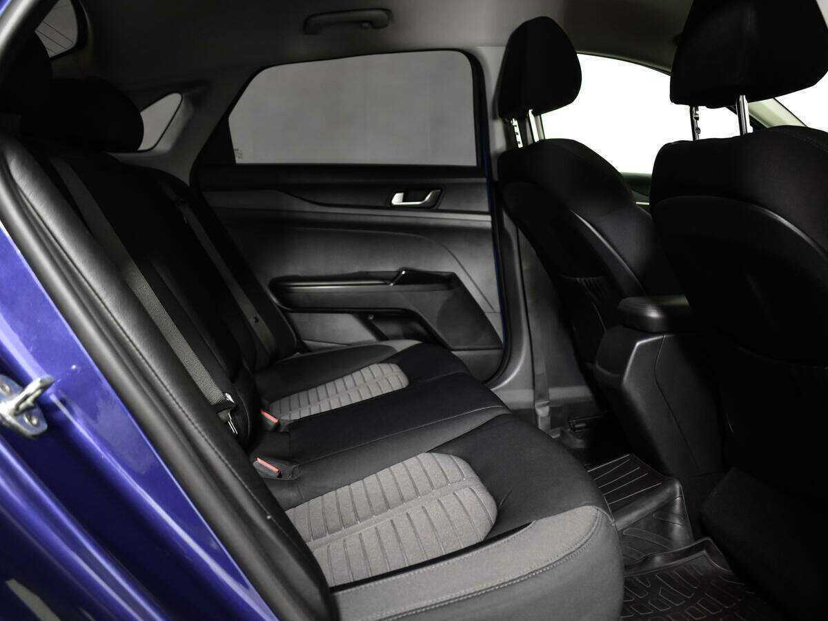 Kia K5 2021 года с пробегом. Фото: #9