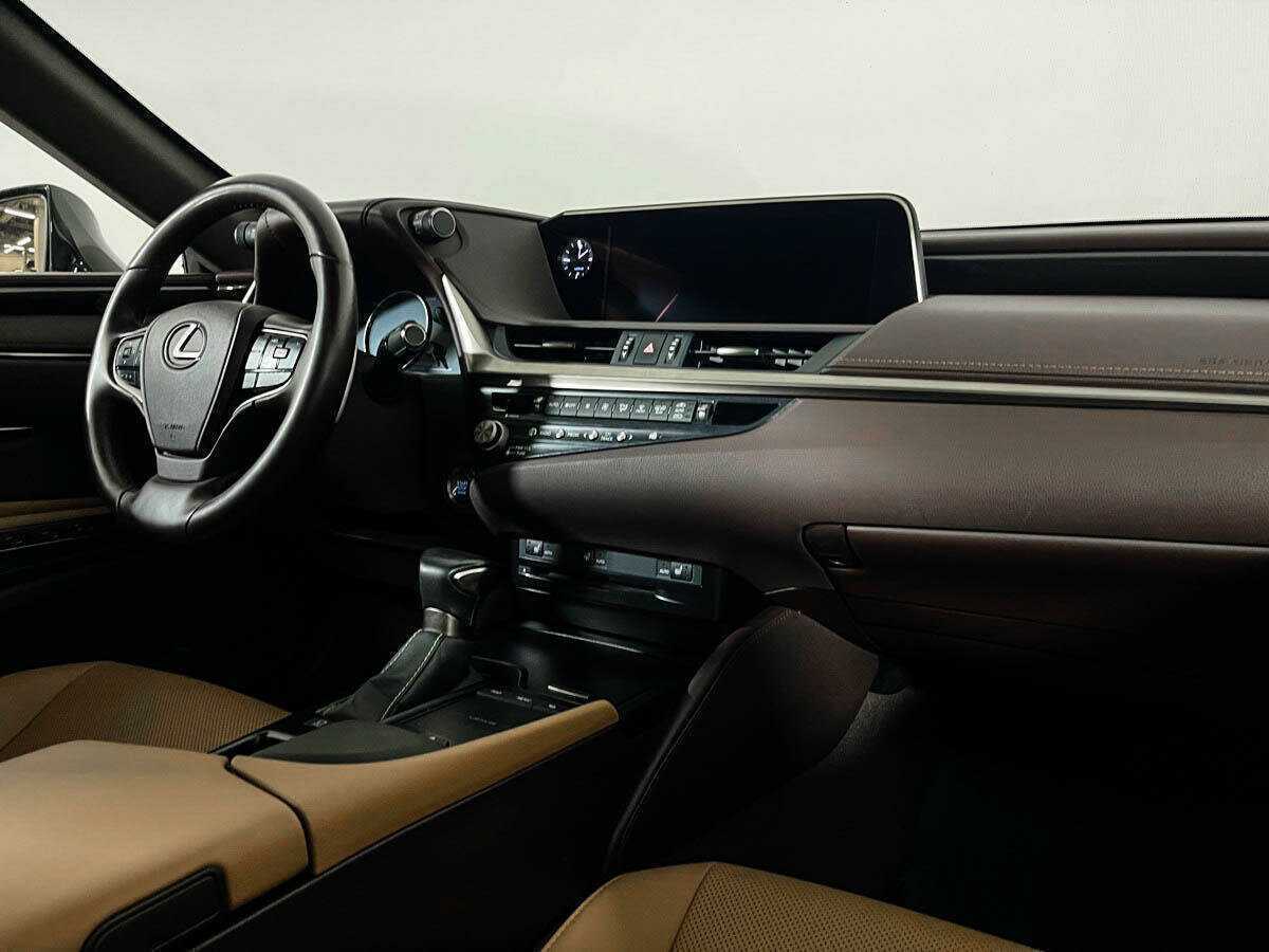 Lexus ES 2021 года с пробегом. Фото: #8