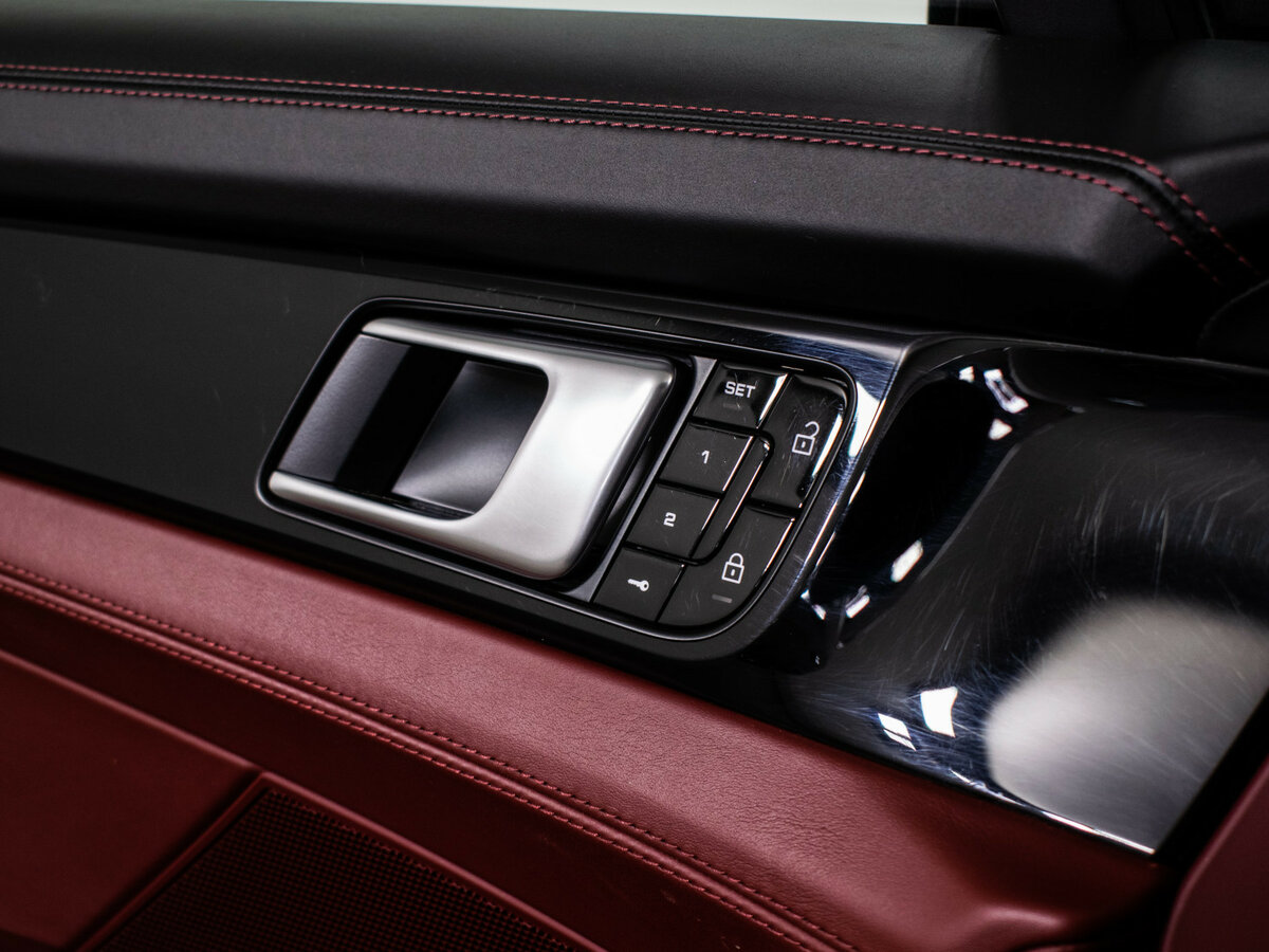 Porsche Panamera 2019 года с пробегом. Фото: #20