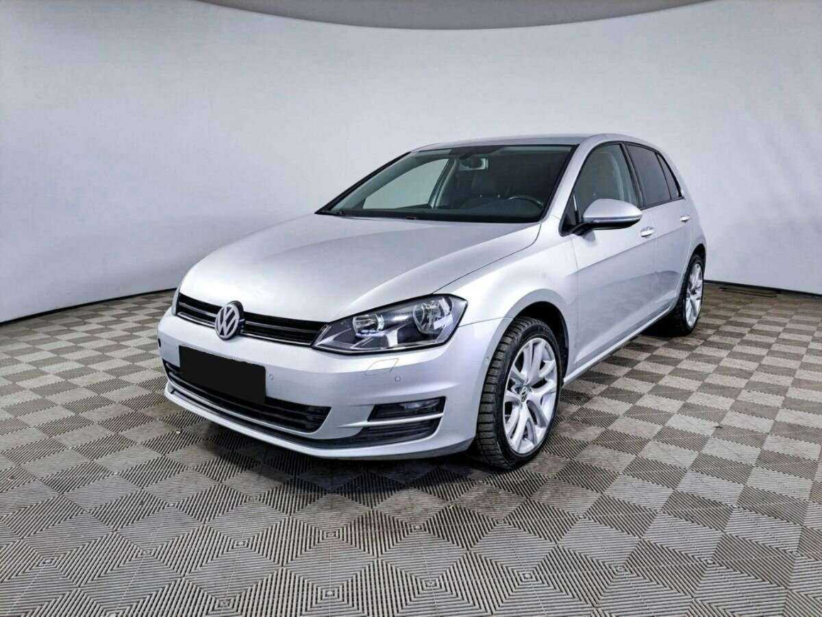 Volkswagen Golf 2013 года с пробегом. Посмотреть фото