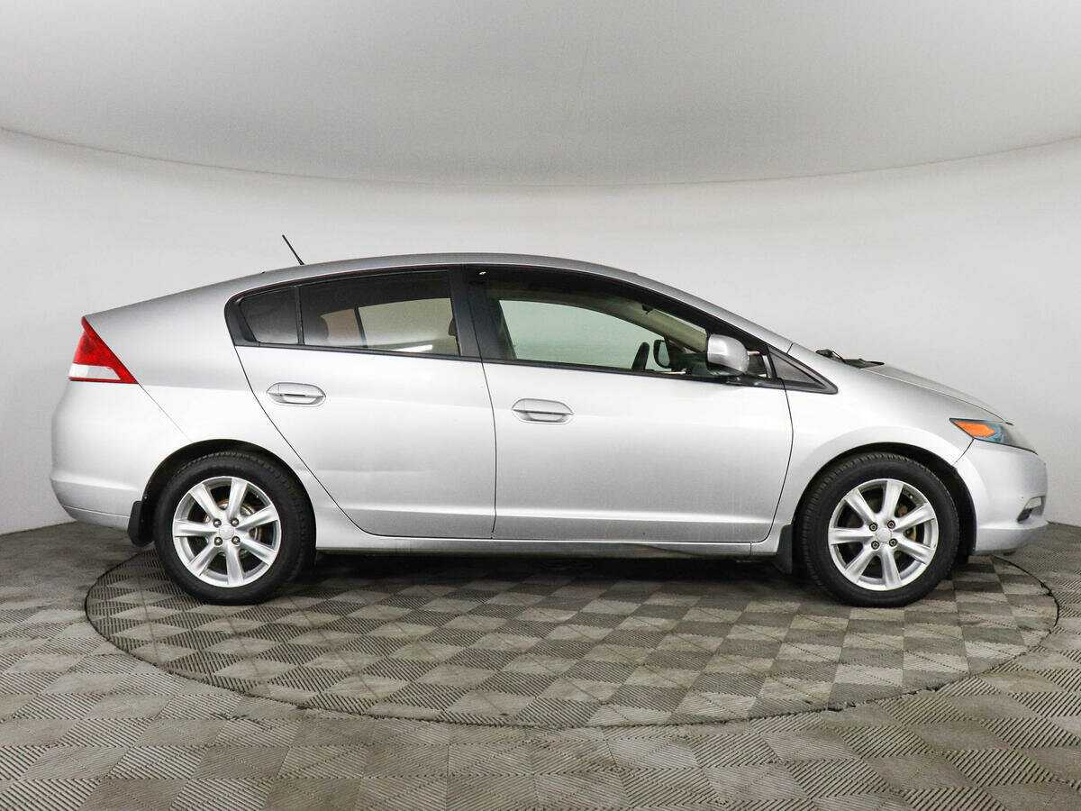 Honda Insight 2010 года с пробегом. Фото: #3