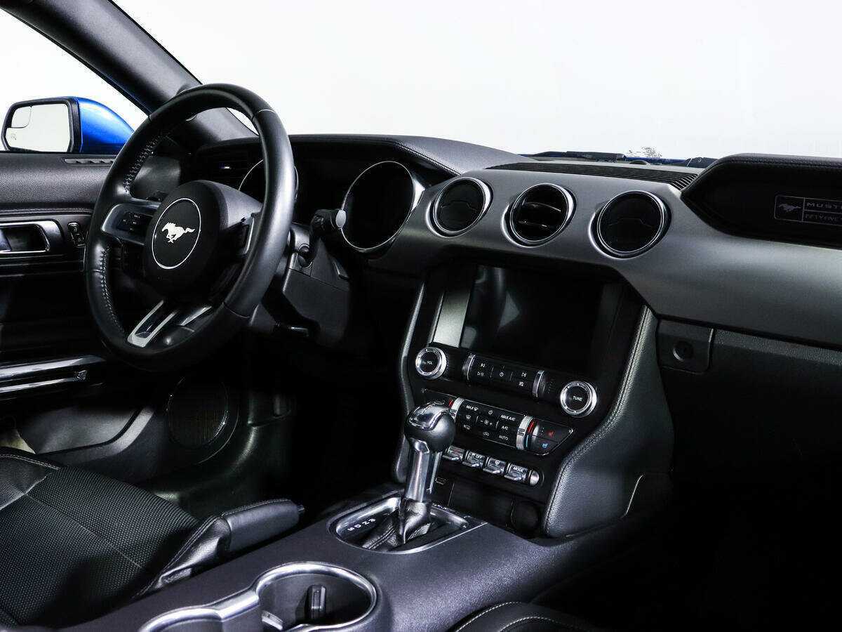 Ford Mustang 2020 года с пробегом. Фото: #6