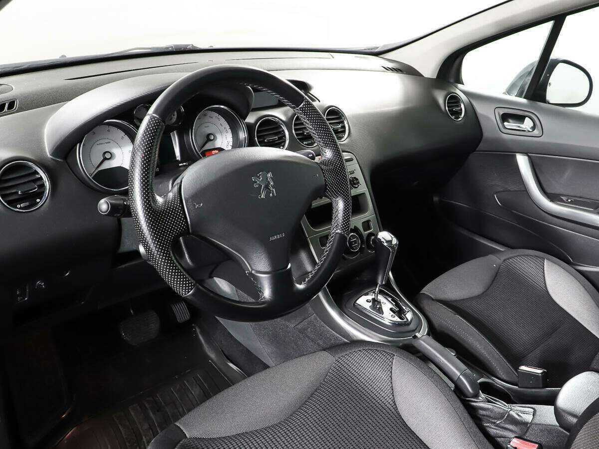 Peugeot 308 2010 года с пробегом. Фото: #11