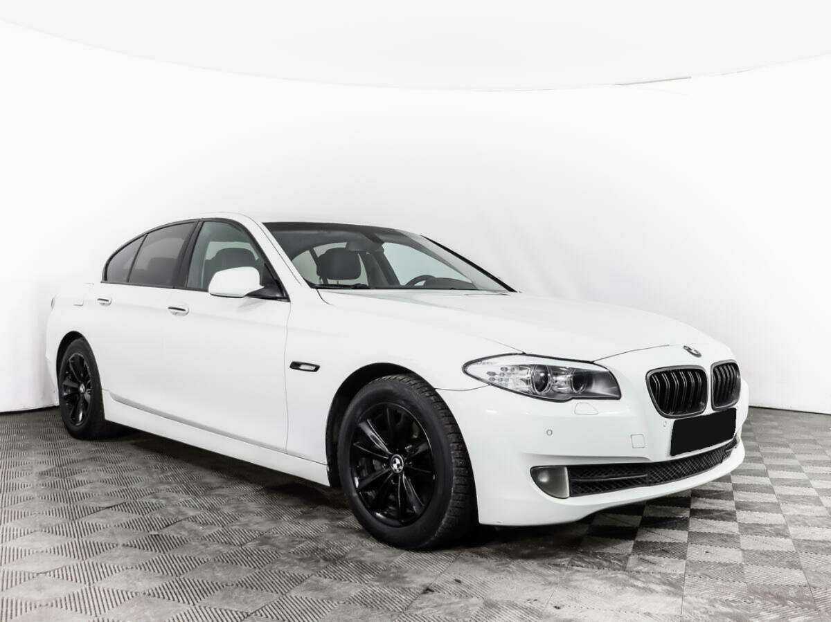 BMW 5 серии 2013 года с пробегом. Фото: #2