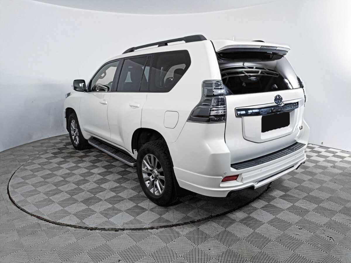 Toyota Land Cruiser Prado 2017 года с пробегом. Фото: #6
