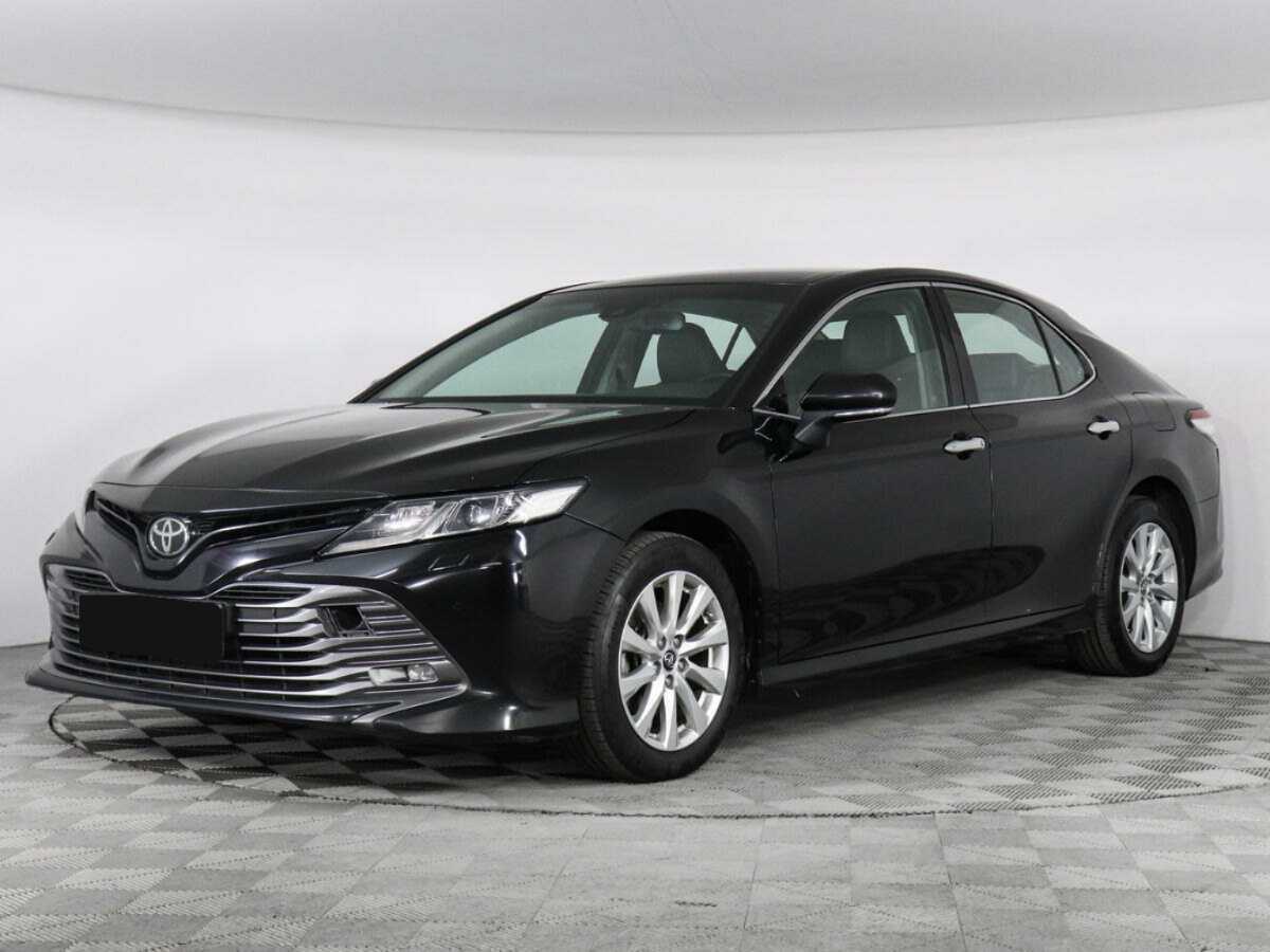 Toyota Camry 2019 года с пробегом. Посмотреть фото