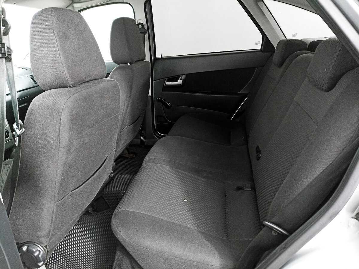 Lada (ВАЗ) Priora 2012 года с пробегом. Фото: #9