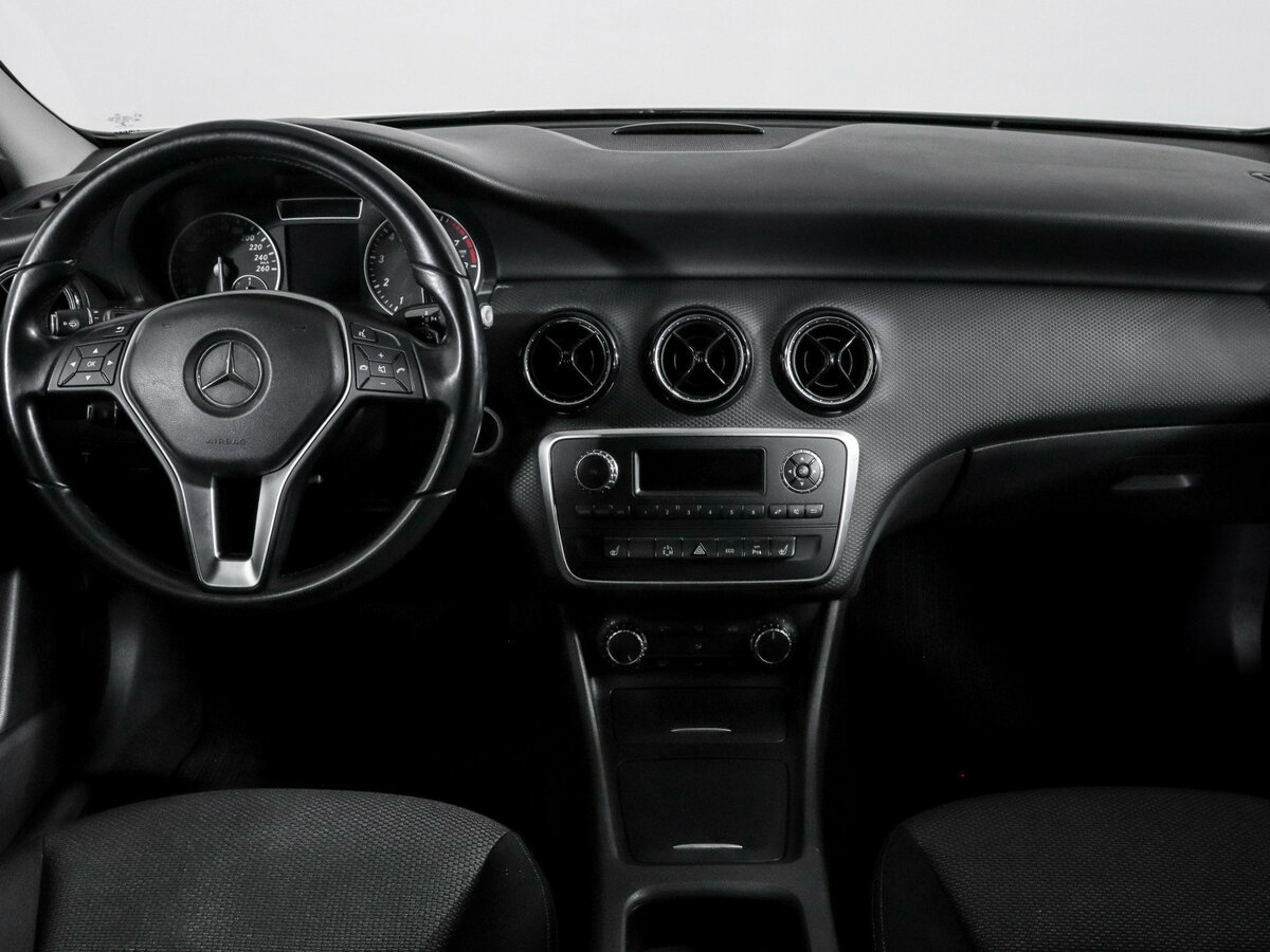 Mercedes-Benz A-Класс 2014 года с пробегом. Фото: #9