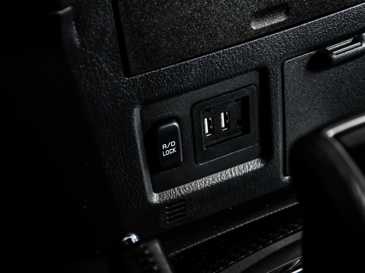Mitsubishi Pajero 2019 года с пробегом. Фото: #21