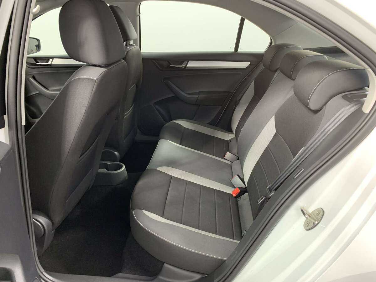 Skoda Rapid 2019 года с пробегом. Фото: #9