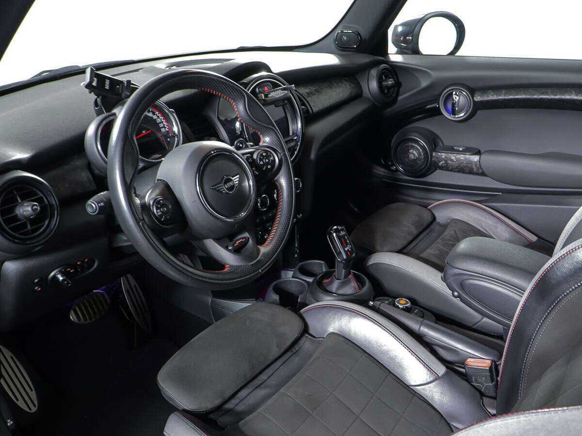 Mini Hatch 2020 года с пробегом. Фото: #13