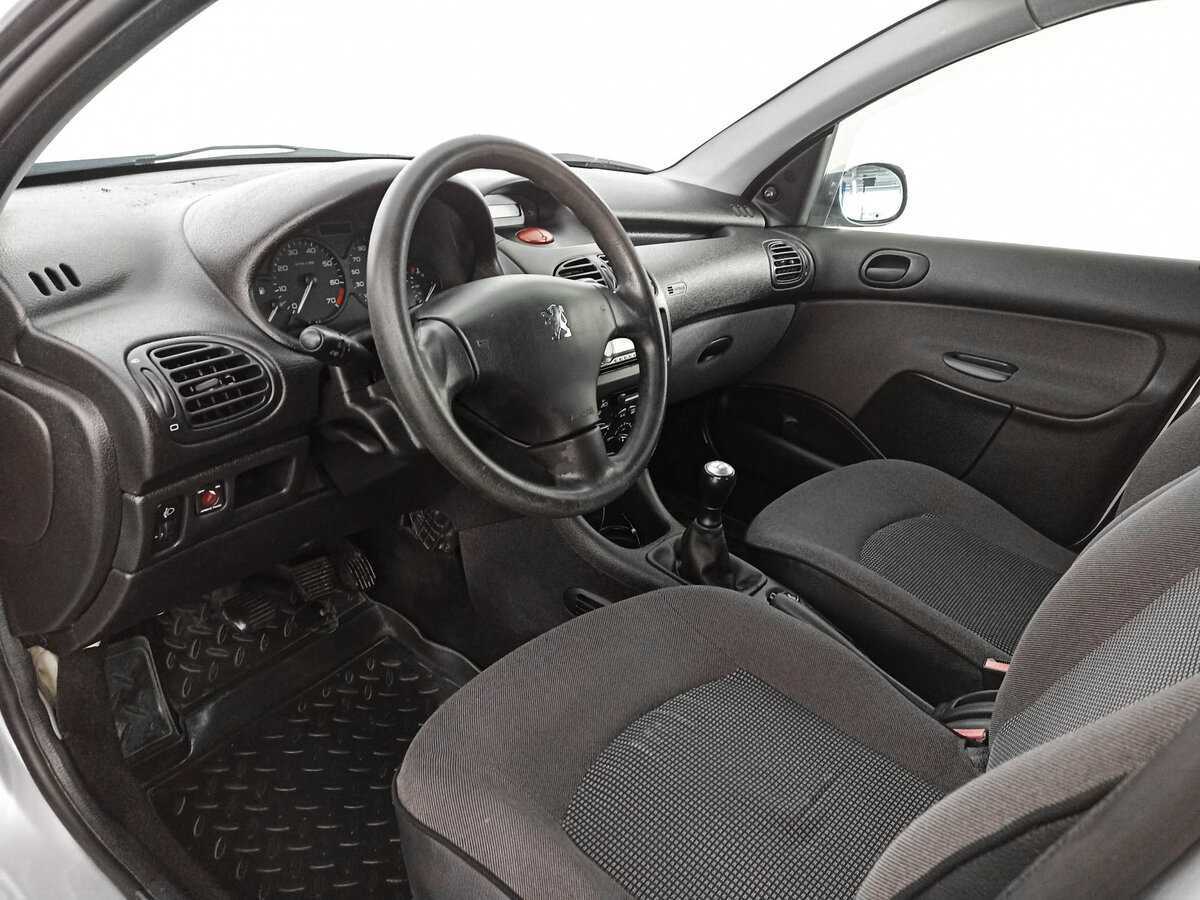 Peugeot 206 2006 года с пробегом. Фото: #15