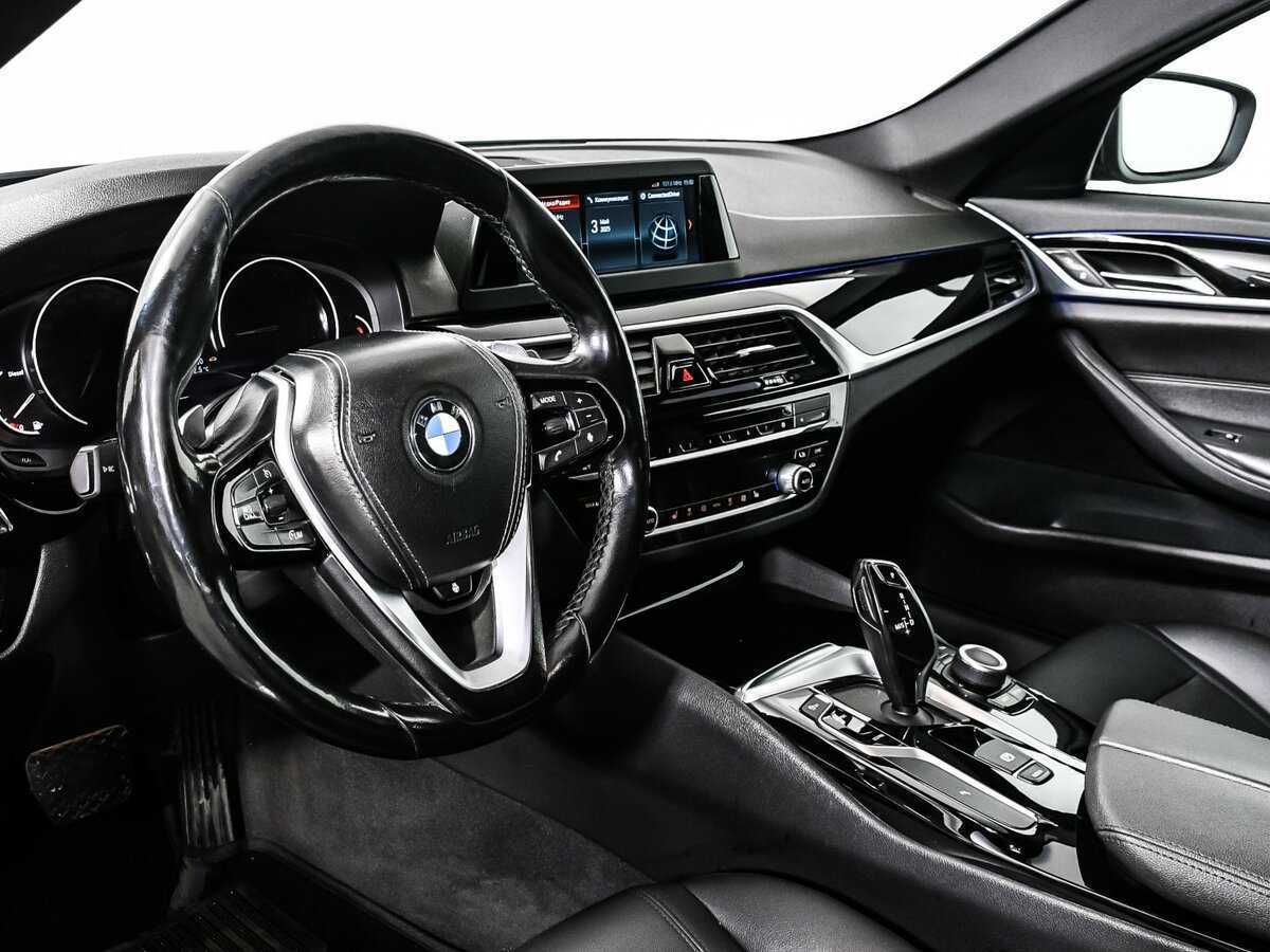 BMW 5 серии 2019 года с пробегом. Фото: #11